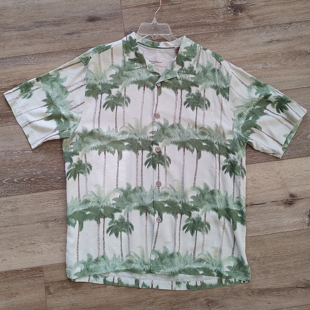 Tommy Bahama Men's Silk Palmirage Camp Shirt Short Sleeve Hawaiian Large NWT